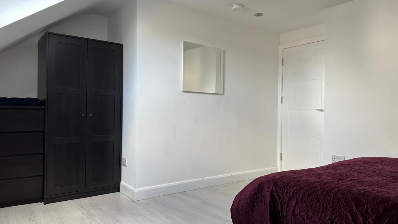 Stunning New 1 Bedroom Apartment London Exterior photo